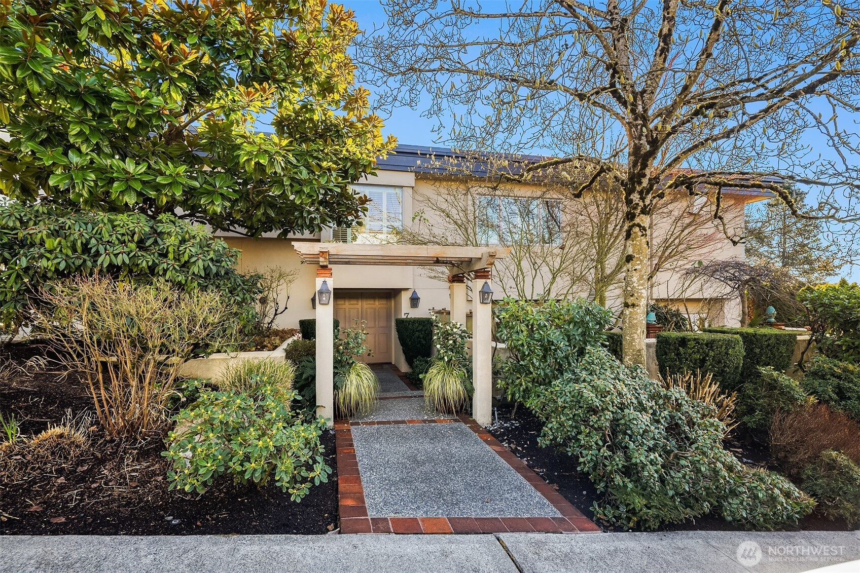 7 10th Avenue, Kirkland, WA 98033