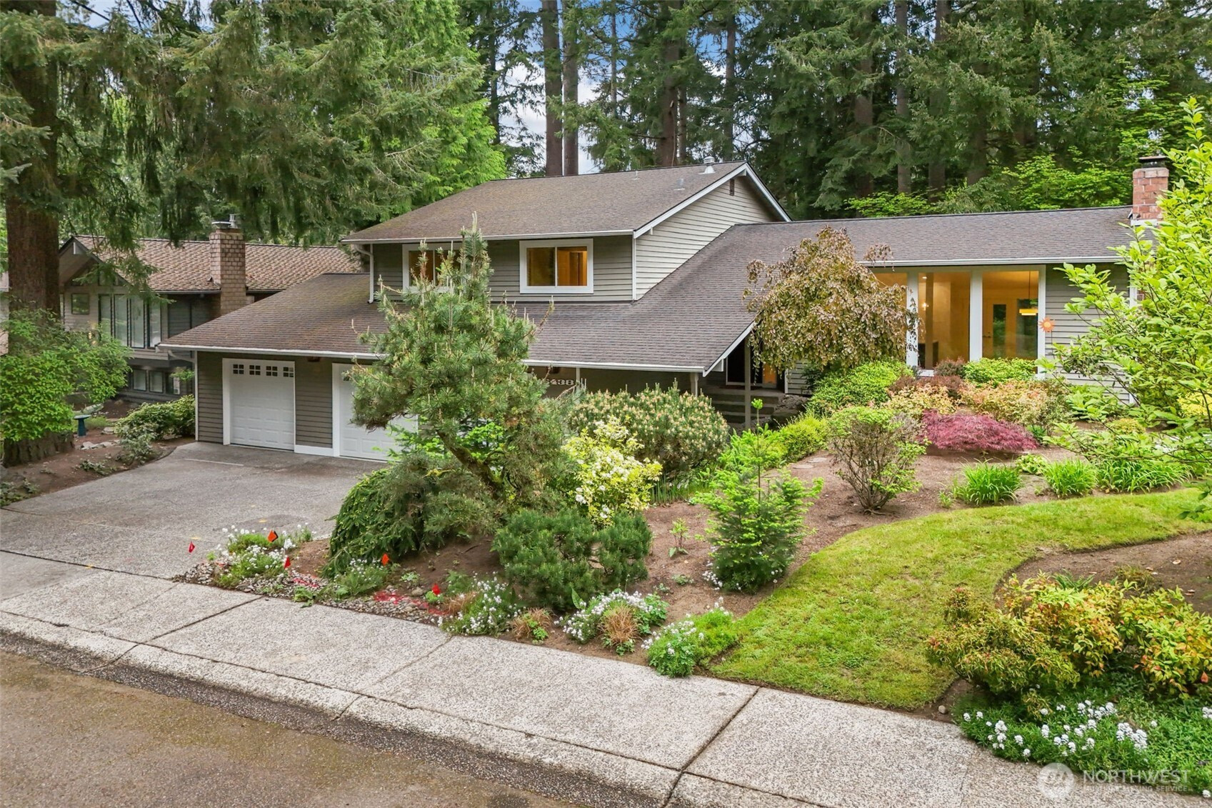 16438 SE 22nd Street, Bellevue, WA 98008