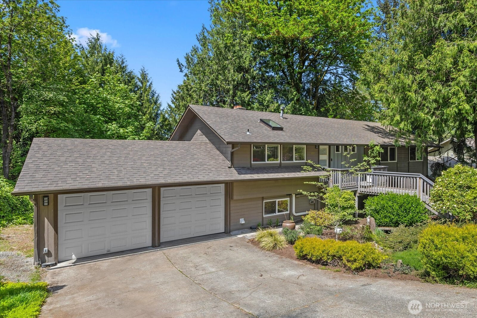 155 Mount Olympus Drive NW, Issaquah, WA 98027