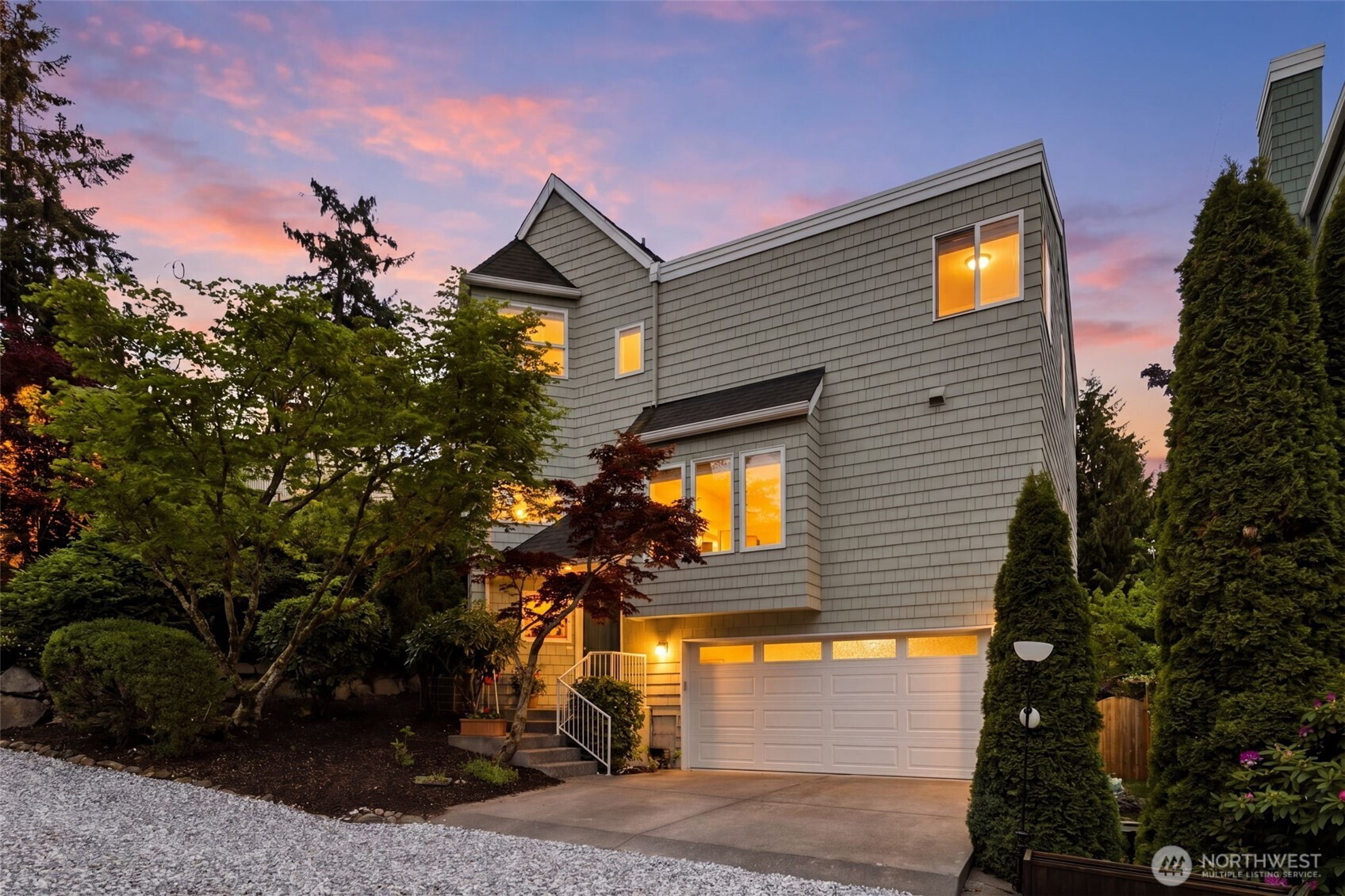 4011 SW Webster Street, Seattle, WA 98136
