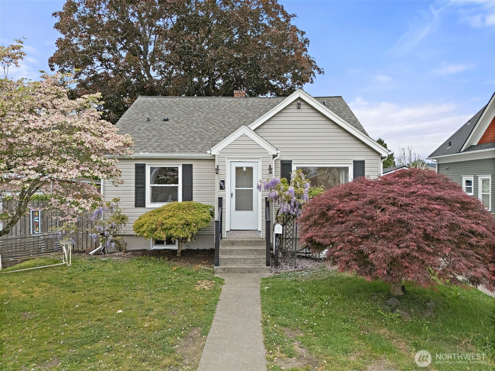 501 7th Avenue NW, Puyallup, WA 98371