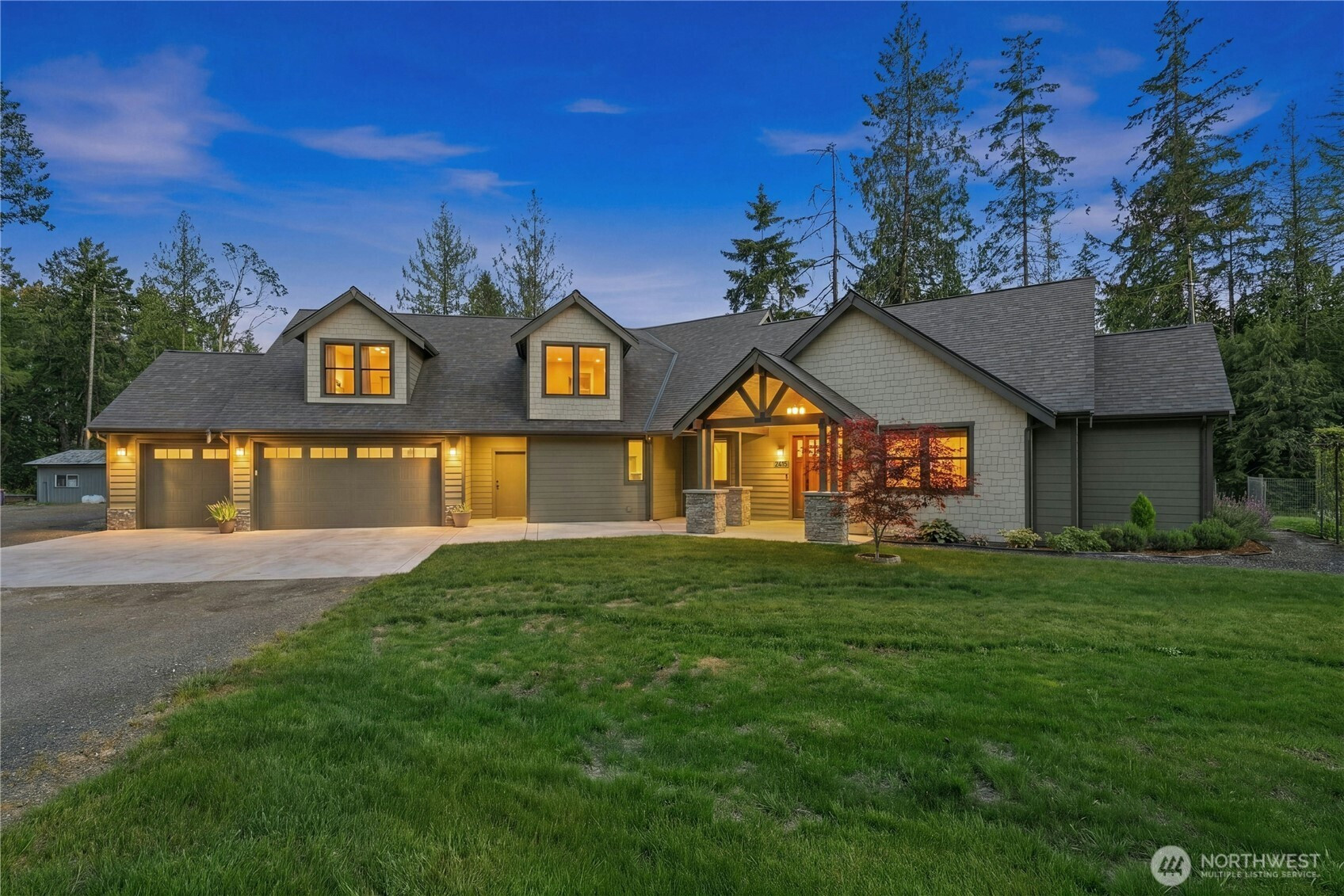 2415 44th Avenue NW, Olympia, WA 98502
