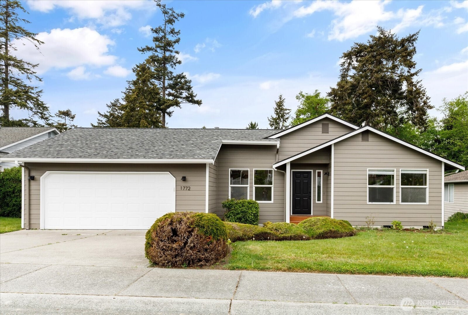 1772 SW 16th Avenue, Oak Harbor, WA 98277