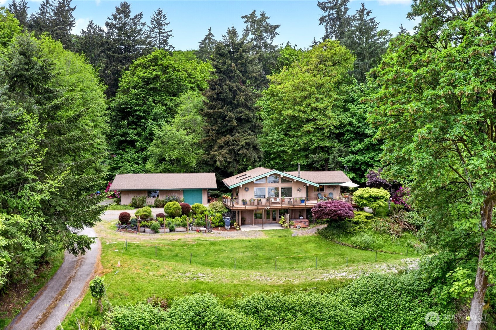 10427 Sunrise Beach Drive NW, Gig Harbor, WA 98332
