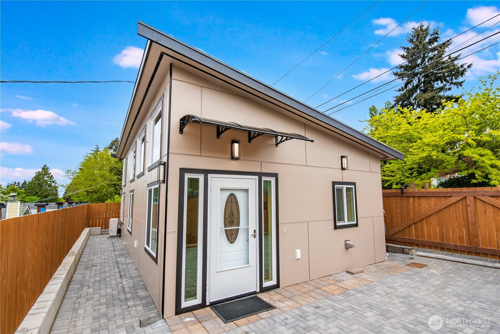 9438 24th Avenue SW, Seattle, WA 98106