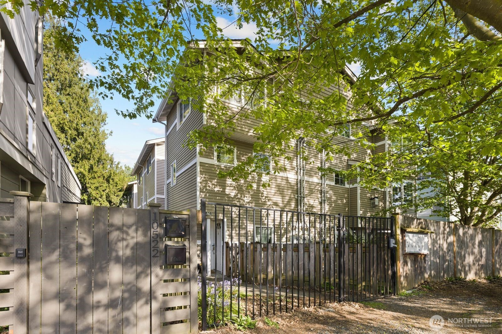 10520 Whitman Avenue N, Seattle, WA 98133