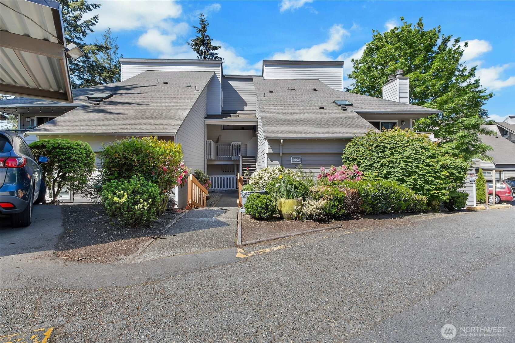 2502 S 317th Street, Federal Way, WA 98003