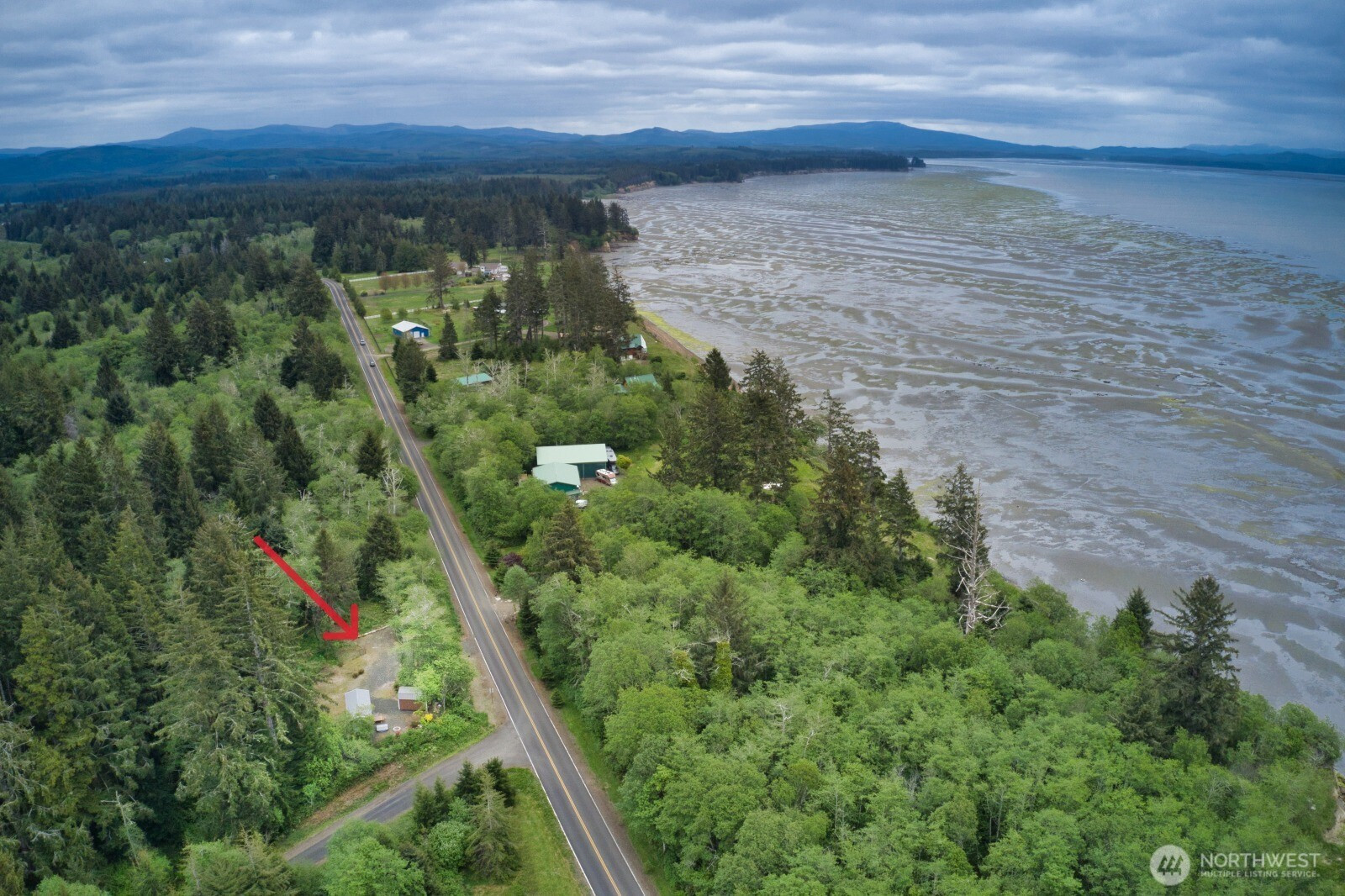210 Bay Center Road, South Bend, WA 98586