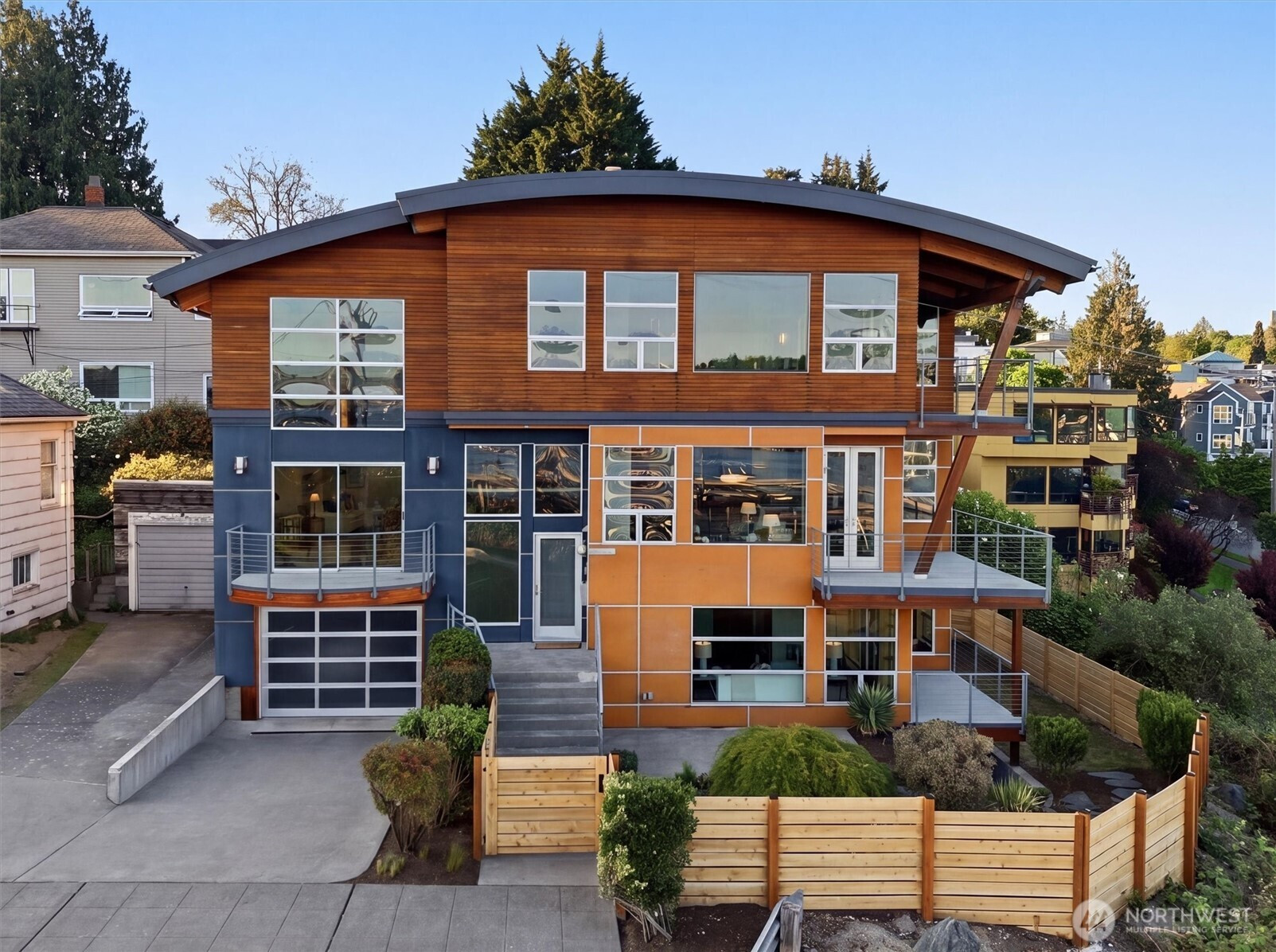 2506 N 38th Street, Seattle, WA 98103