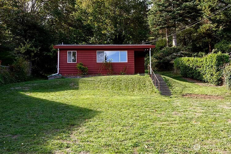 1357 Jacobson Boulevard, Bremerton, WA 98310