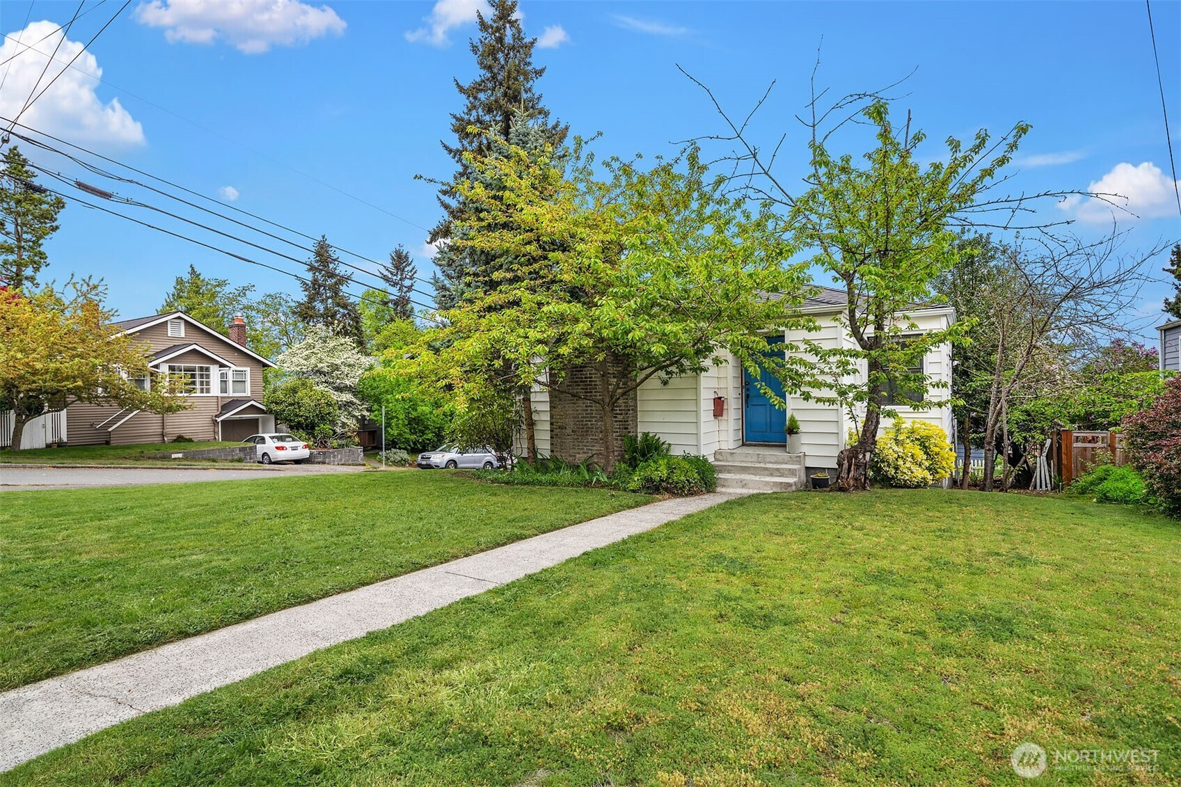 8622 17th Avenue NE, Seattle, WA 98115