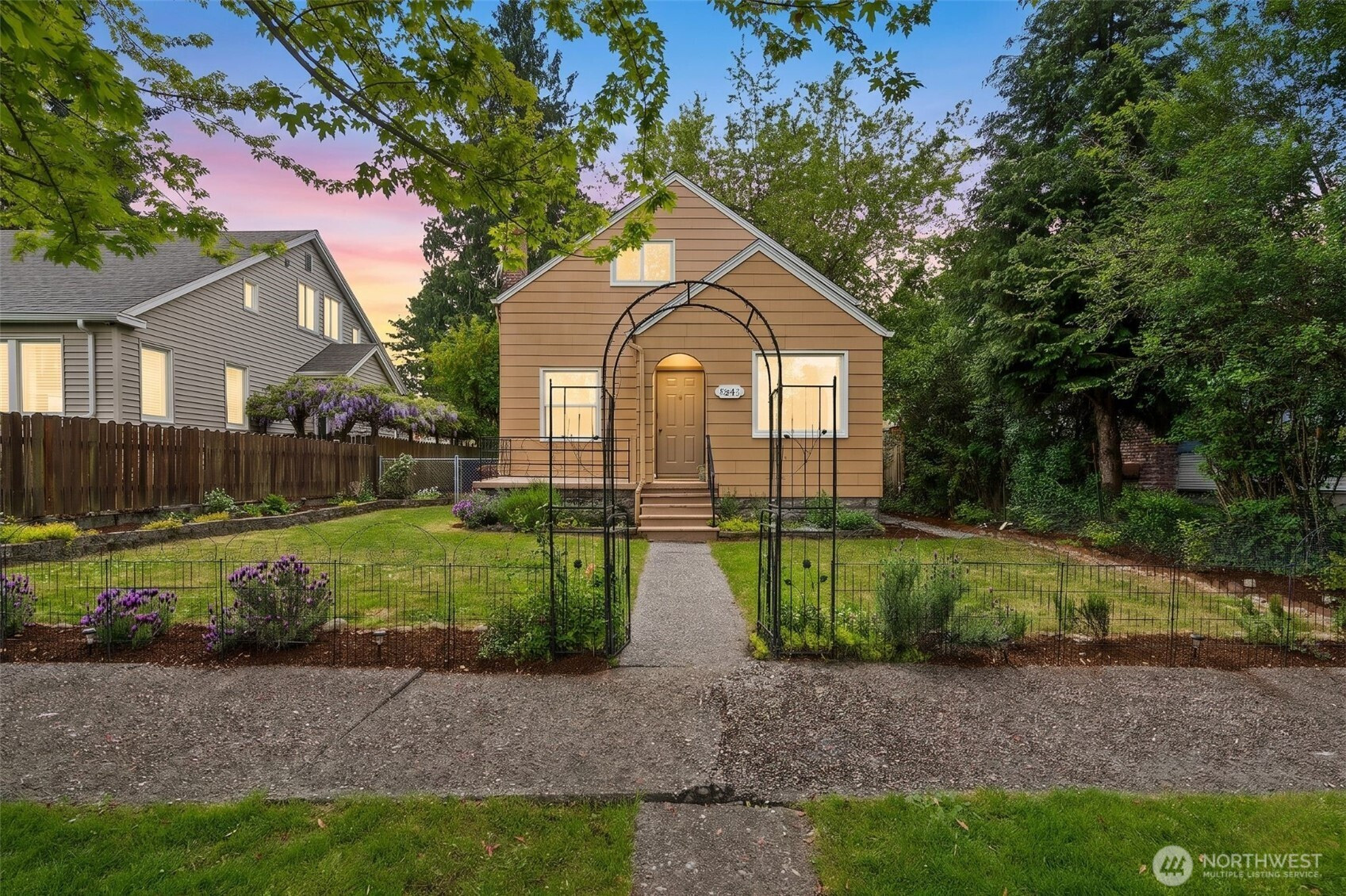 3842 S D Street, Tacoma, WA 98418