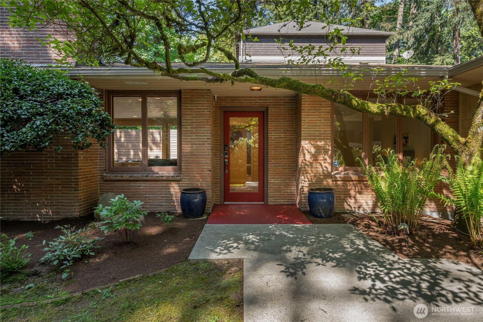 1207 NE 140th Street, Seattle, WA 98125
