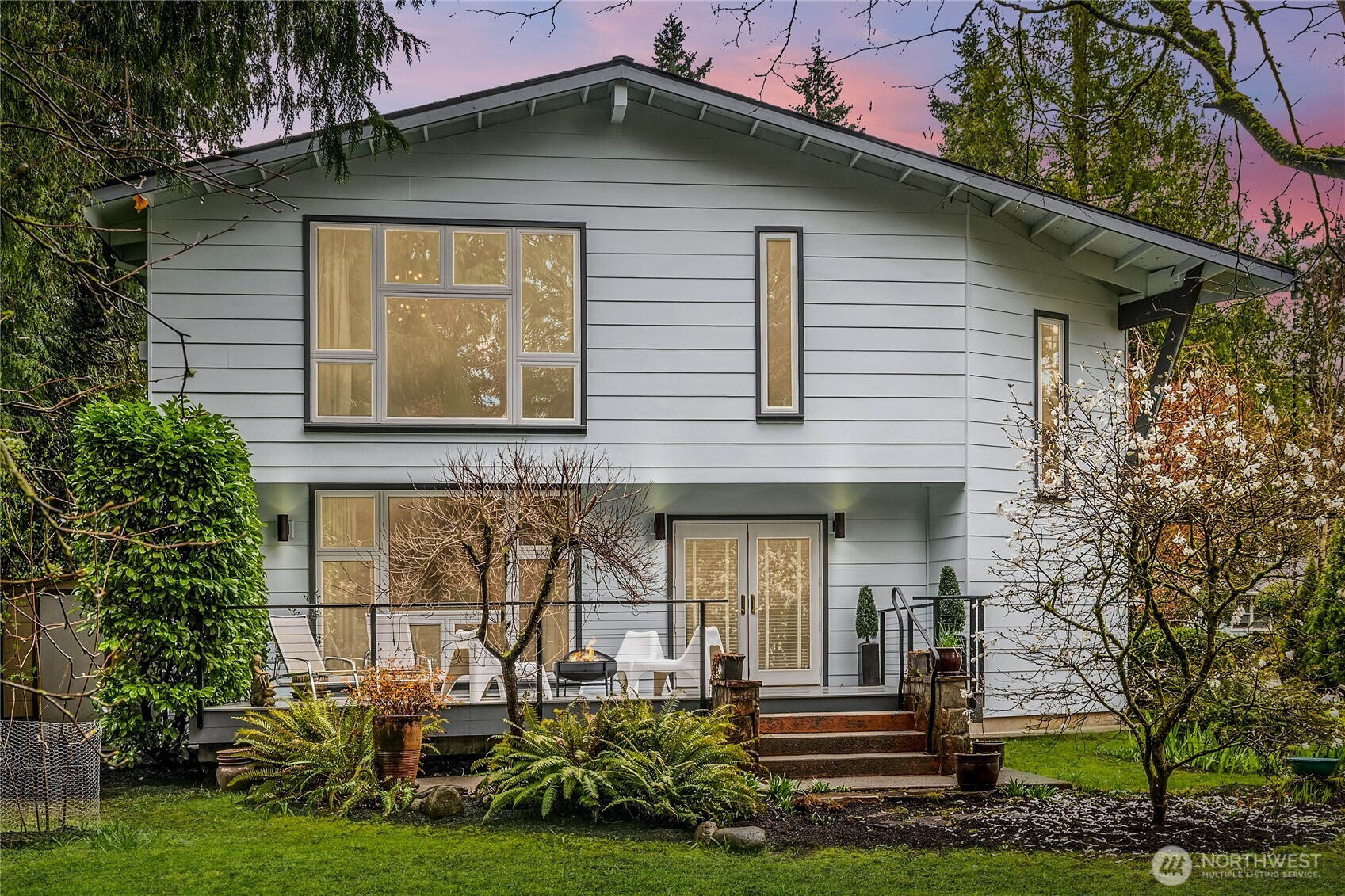 11223 109th Avenue NE, Kirkland, WA 98033