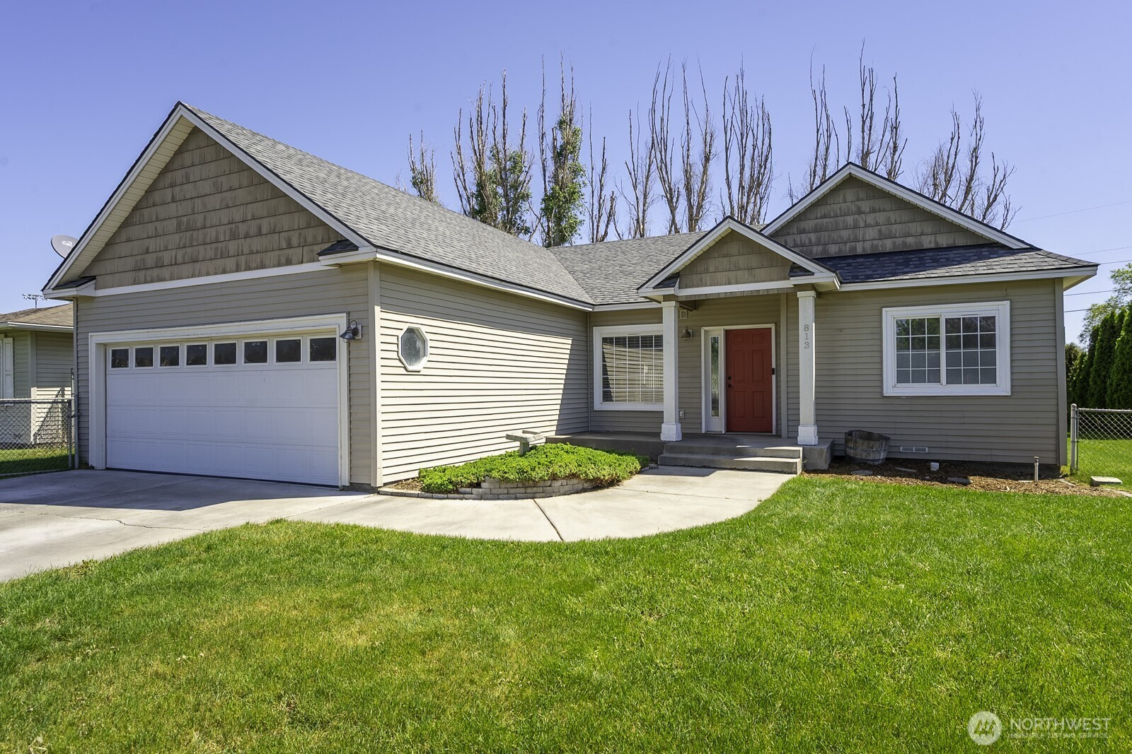 813 NW Sunburst Court, Moses Lake, WA 98837