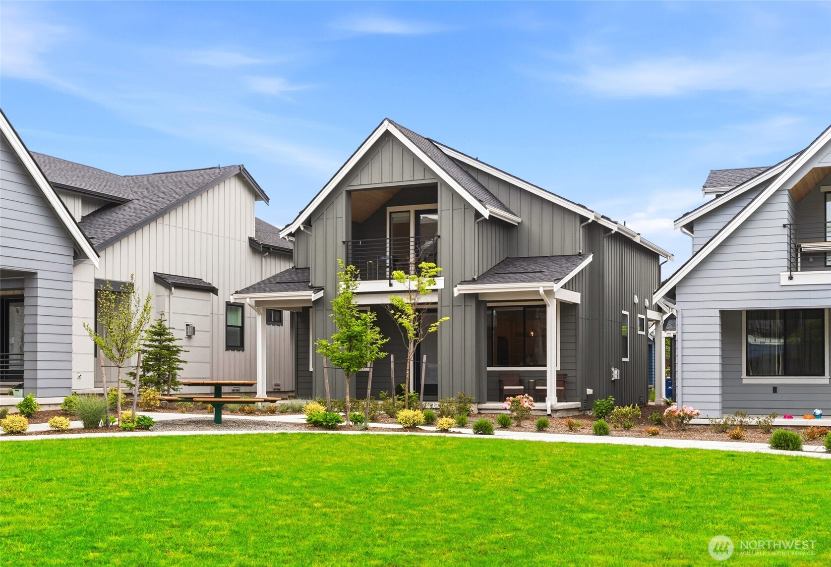 10329 135th Circle NE, Kirkland, WA 98033