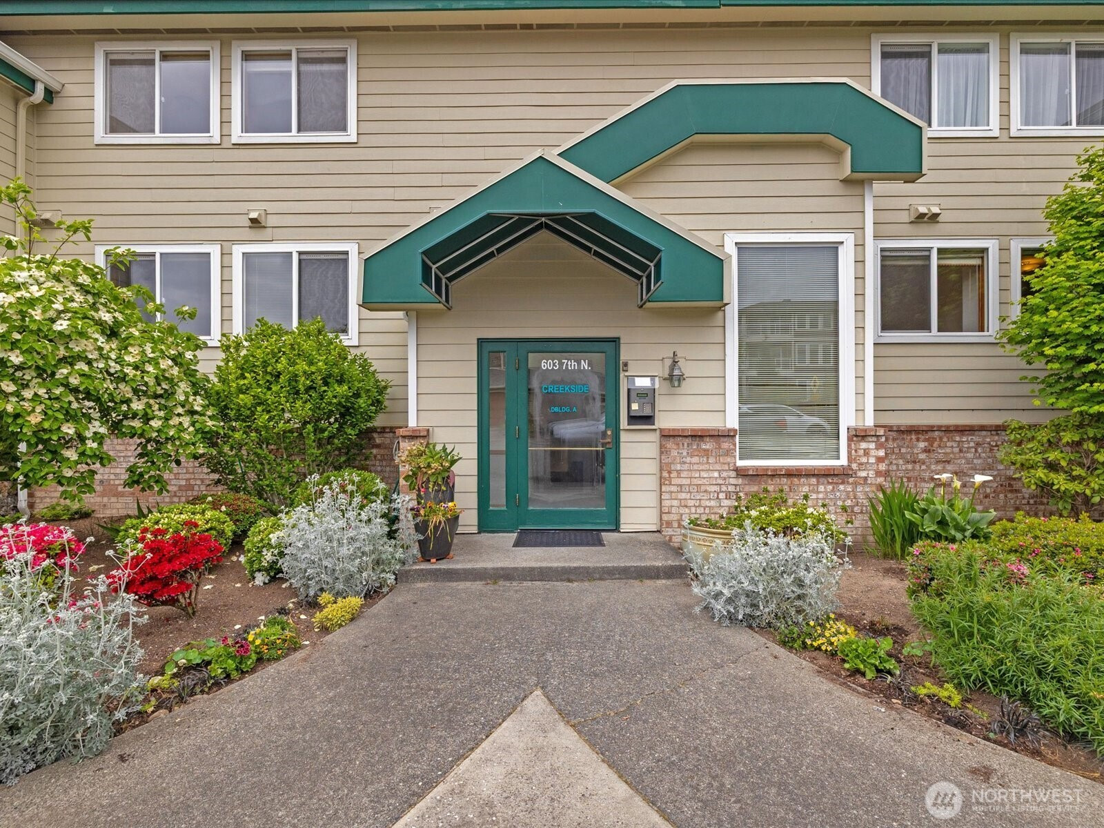 603 7th Avenue N, Edmonds, WA 98020