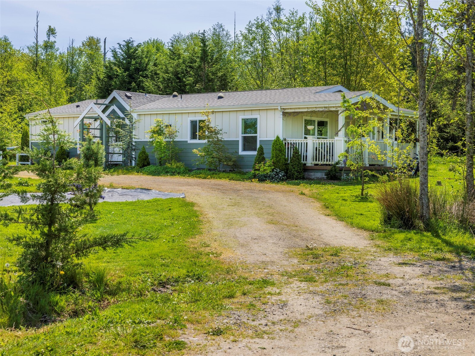 274192 E Hwy 101, Sequim, WA 98382