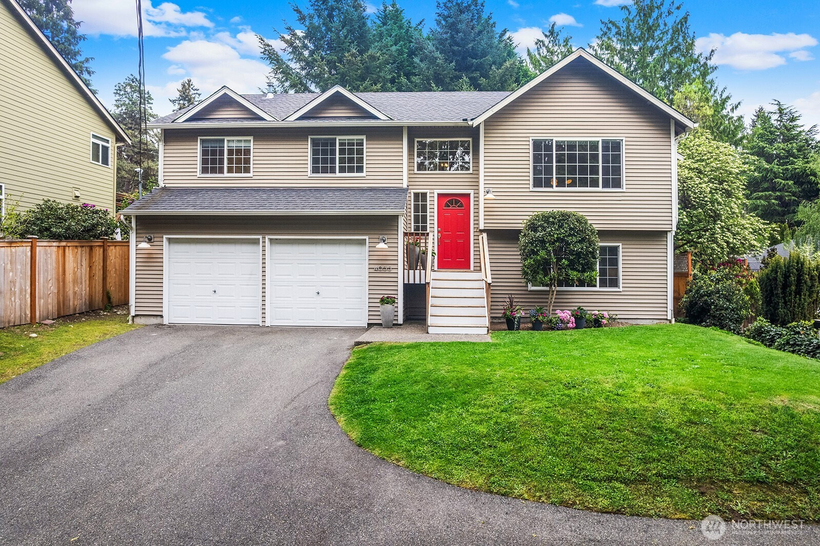 4035 NE 110th Street, Seattle, WA 98125