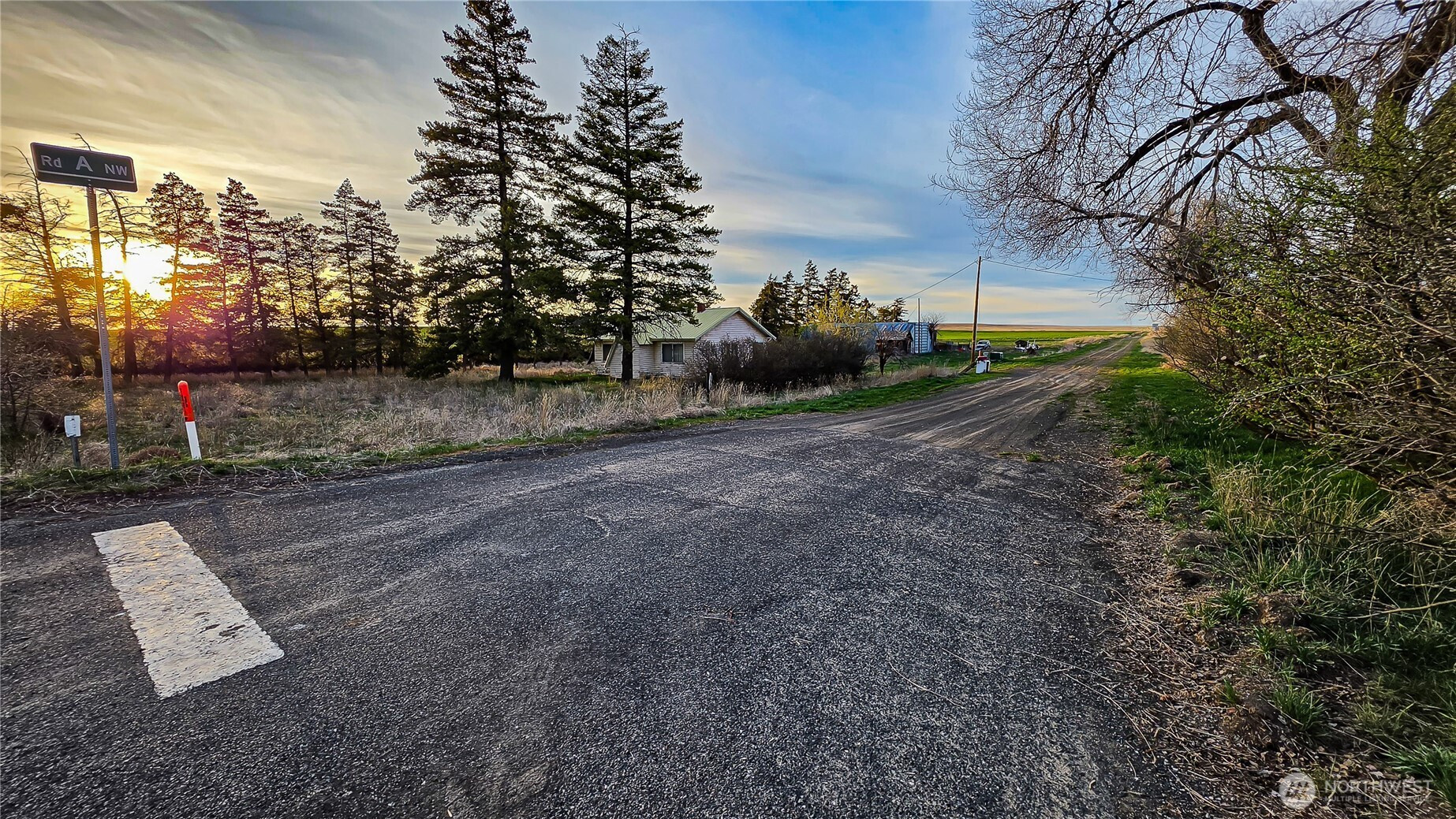 101 US Hwy 2, Waterville, WA 98858