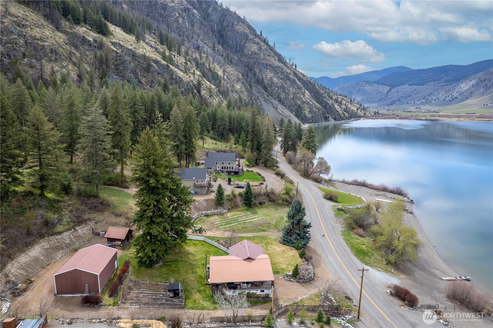 1622 Loomis Oroville Road, Oroville, WA 98827