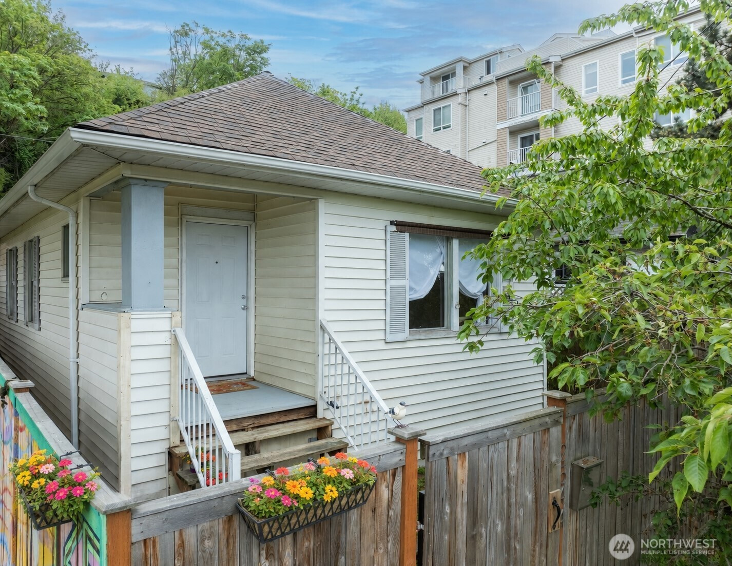 2544 15th Avenue W, Seattle, WA 98119