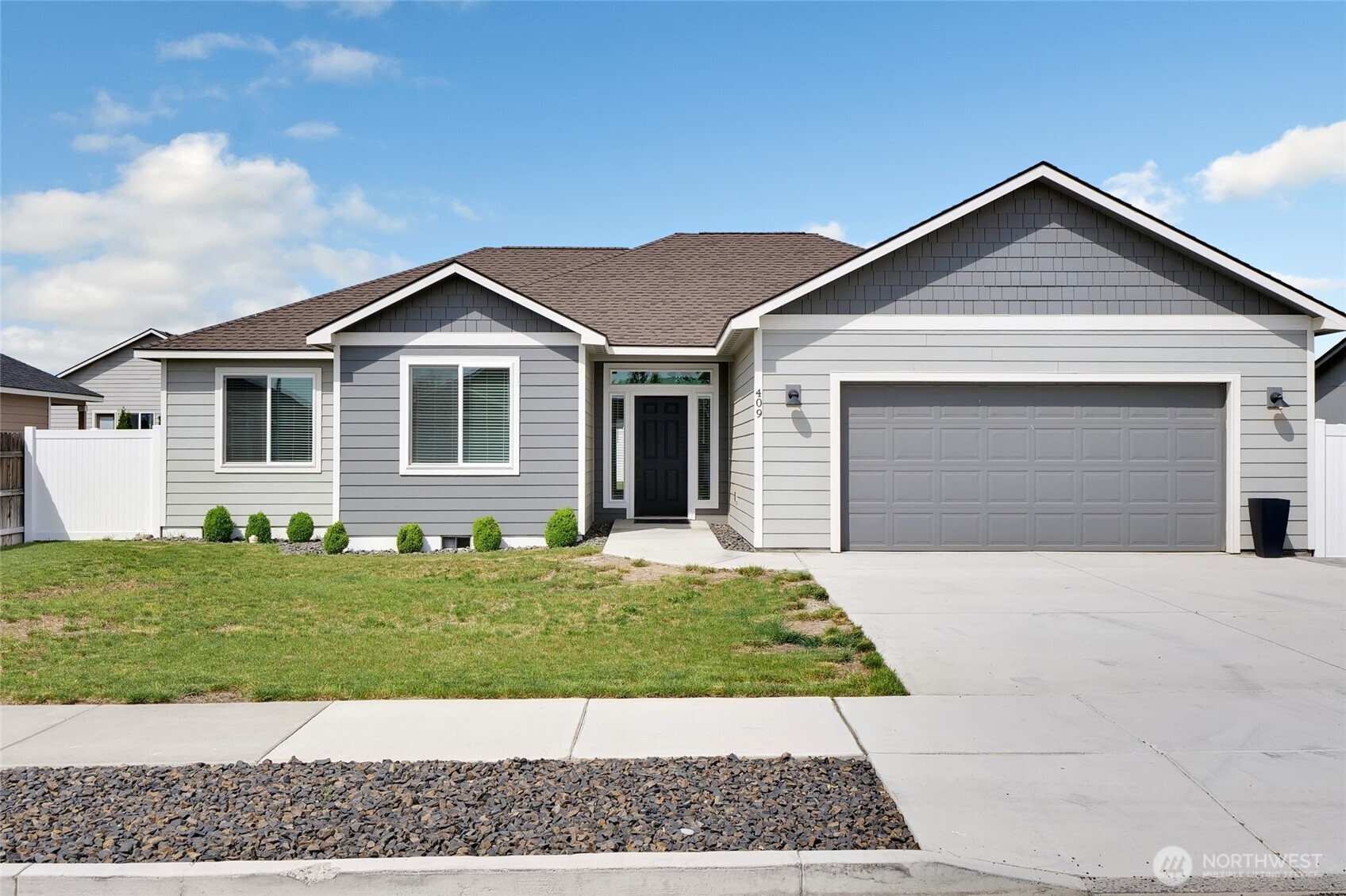 409 S Trillium, Moses Lake, WA 98837