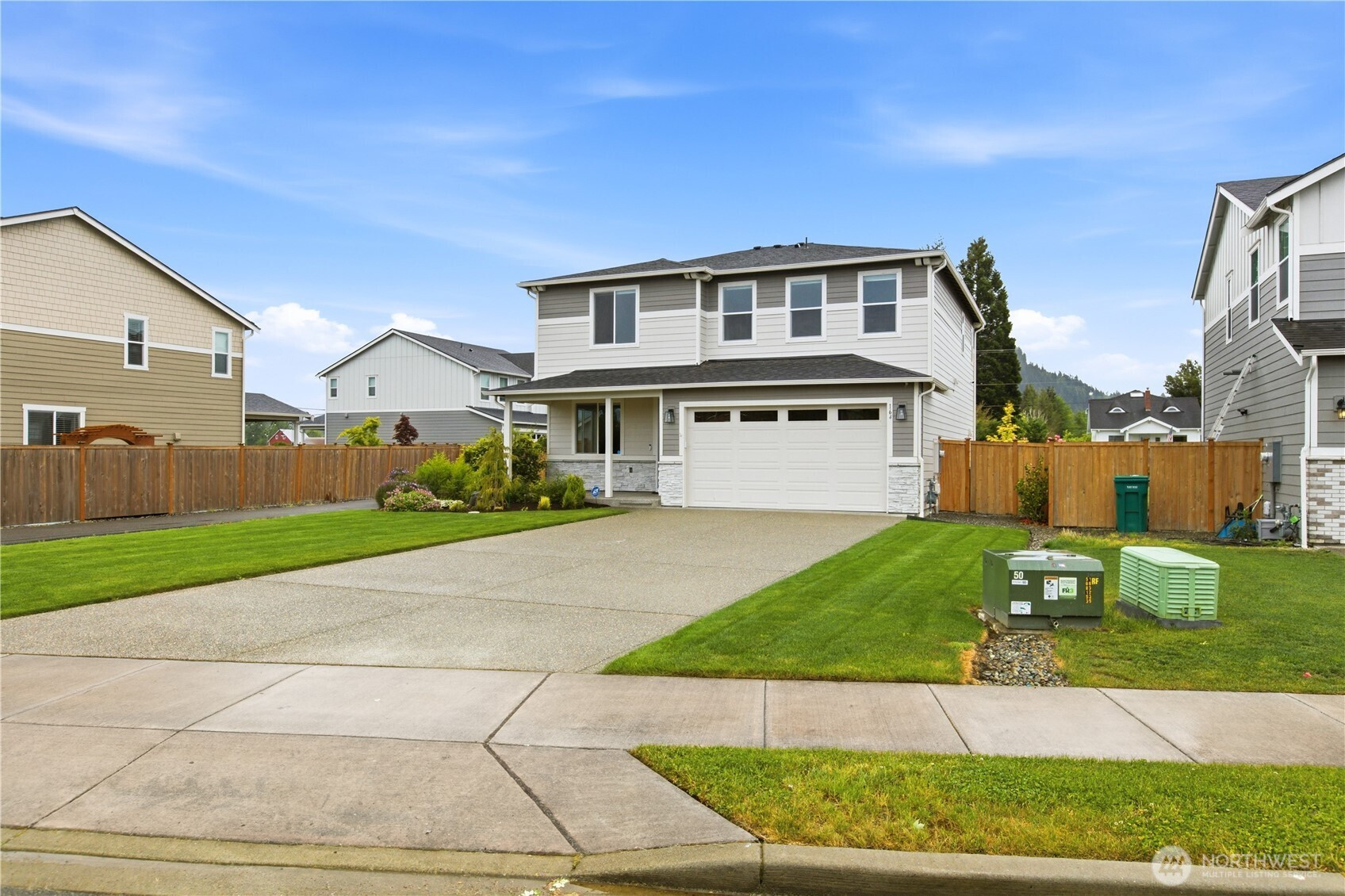 164 Hogan Drive, Enumclaw, WA 98022