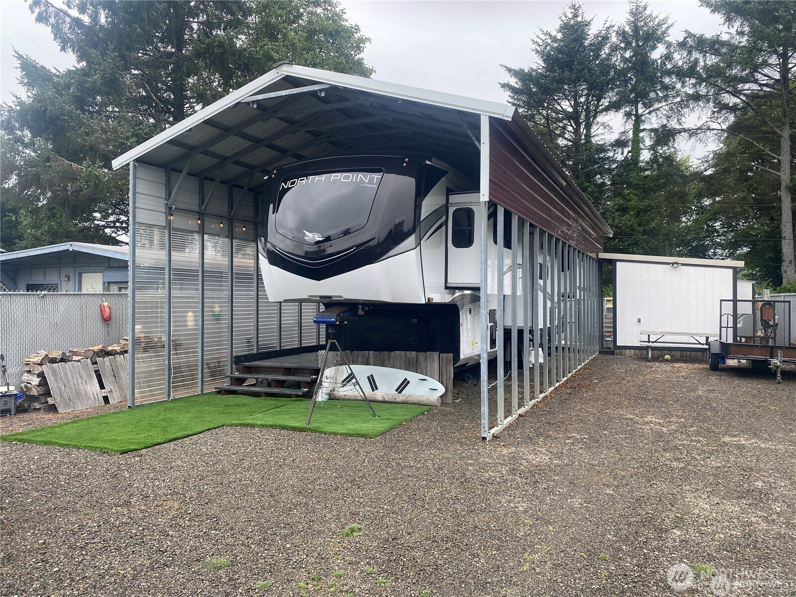 132 Victoria Loop NE, Ocean Shores, WA 98569