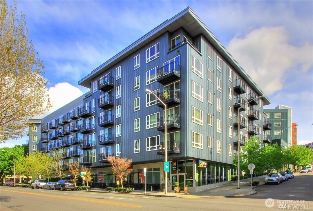 3104 Western Avenue, Seattle, WA 98121