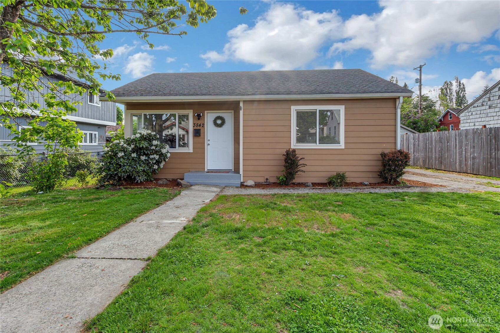 3842 E K Street, Tacoma, WA 98404
