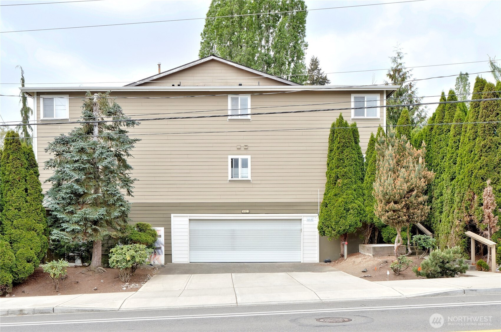 18523 68th Avenue NE, Kenmore, WA 98028