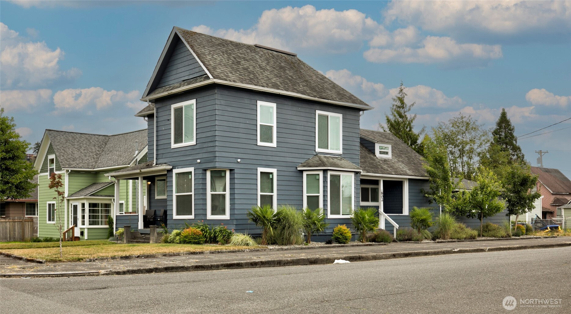 802 Eklund Avenue, Hoquiam, WA 98550