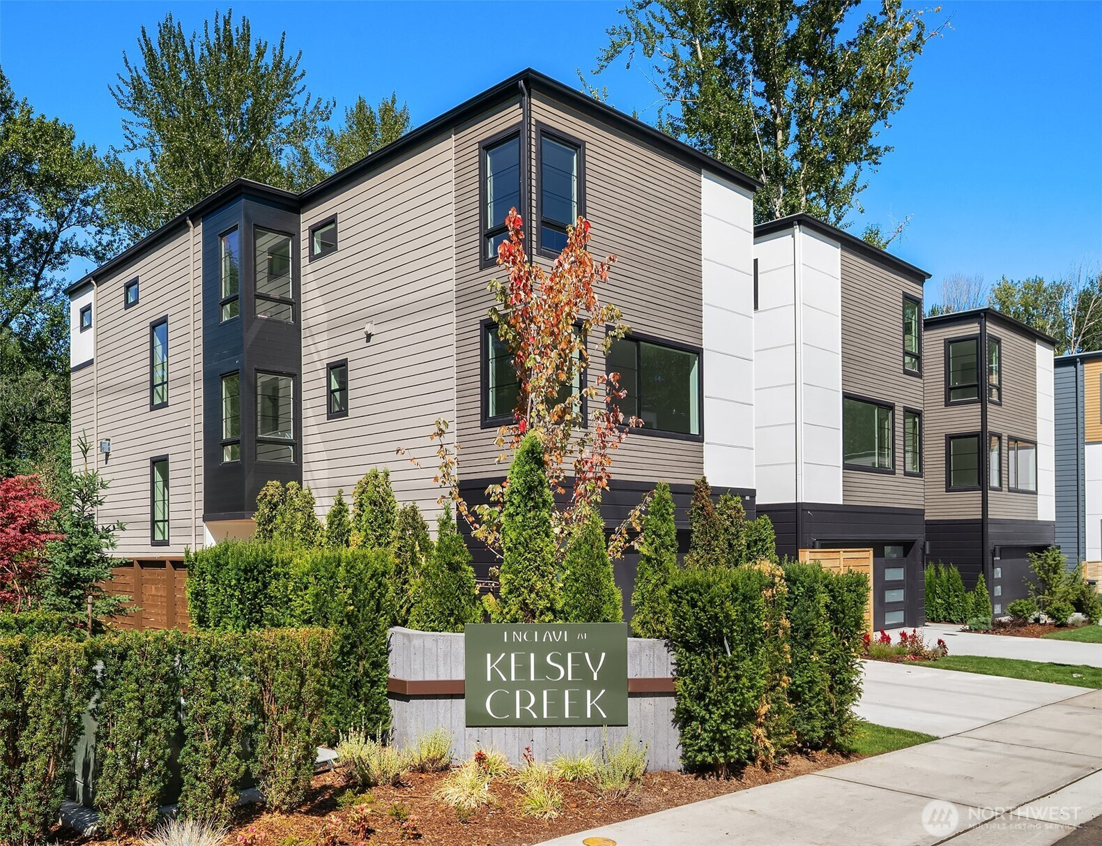 14826 HS#1 NE 2nd Court, Bellevue, WA 98007