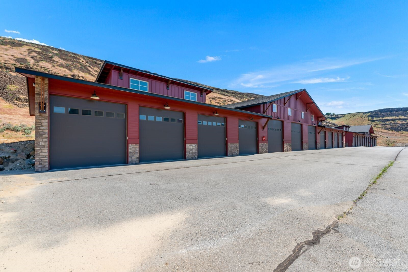 9532 NW Ridgeview Drive, Quincy, WA 98848