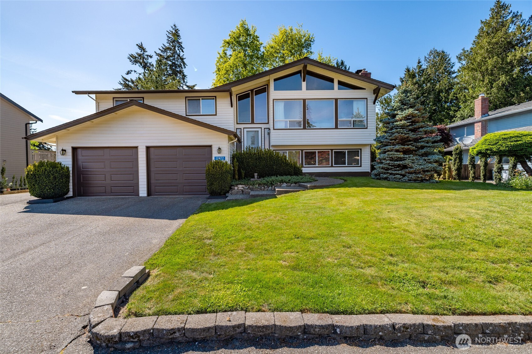 12472 Eagle Drive, Burlington, WA 98233