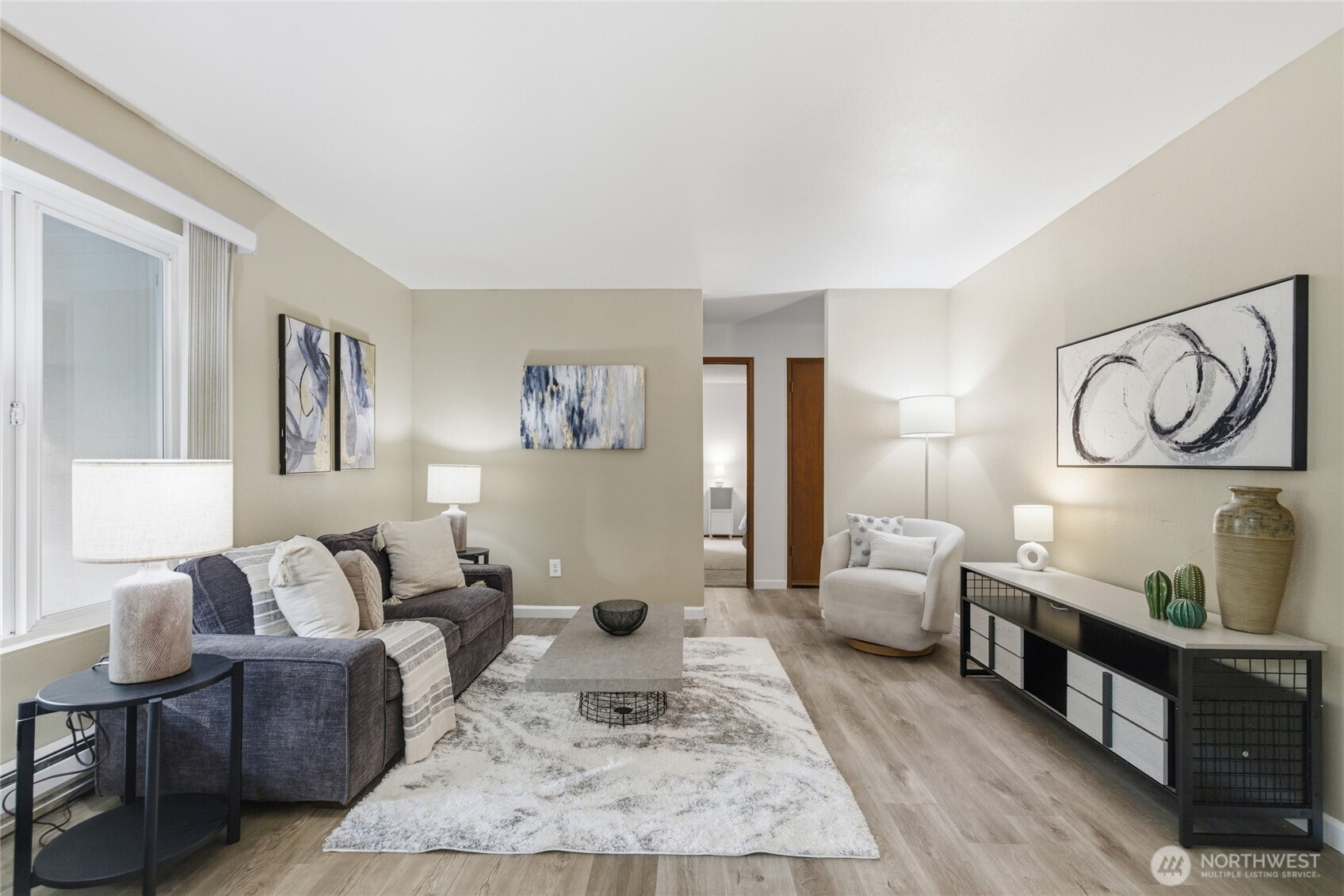 5620 200th Street SW, Lynnwood, WA 98036