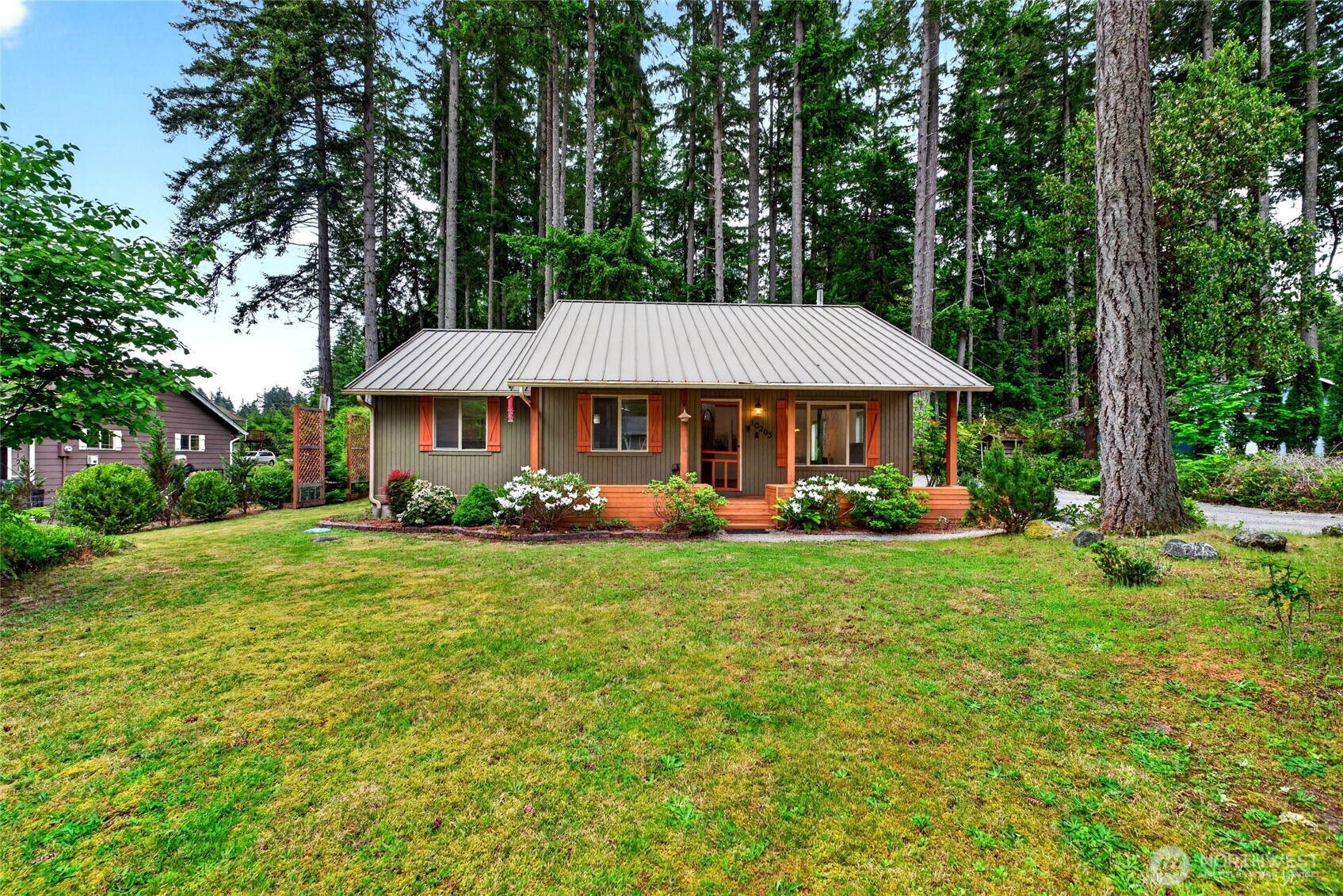 10303 Matthews Avenue, Anderson Island, WA 98303