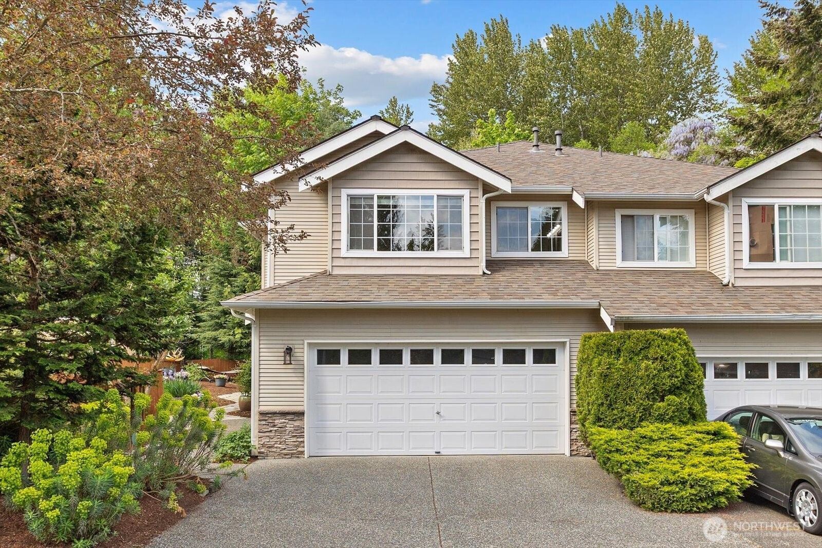 20831 28th Avenue W, Brier, WA 98036