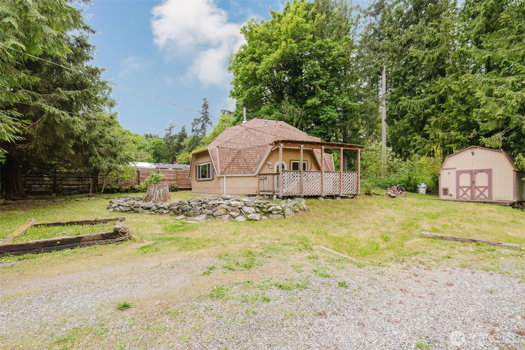 27299 Baywood Drive NE, Kingston, WA 98346