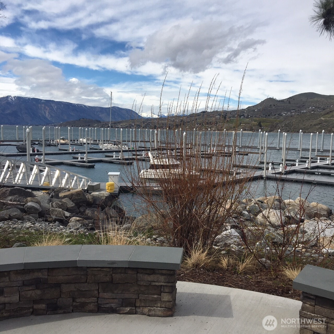 1350 W WOODIN Avenue, Chelan, WA 98816
