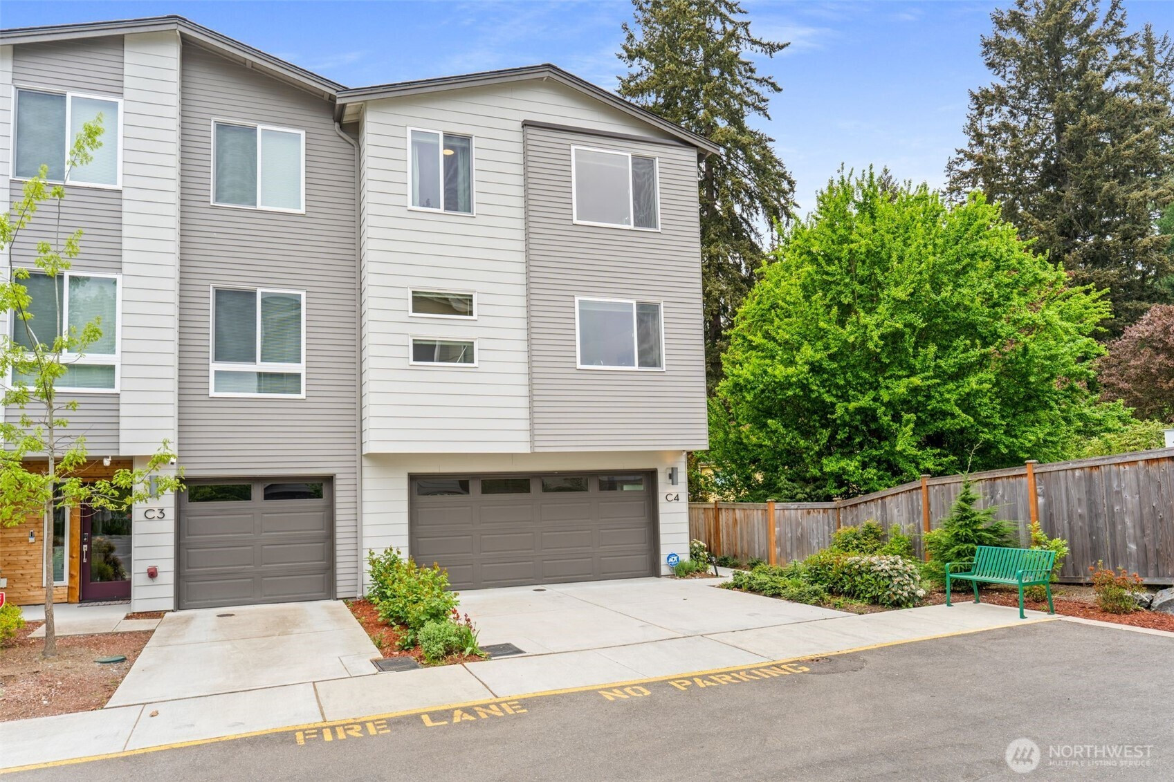 13628 Manor Way, Lynnwood, WA 98087