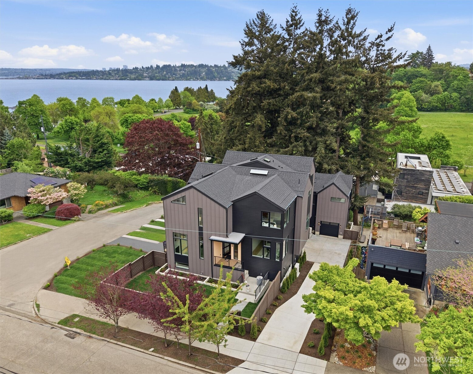 3904 42nd Avenue S, Seattle, WA 98118