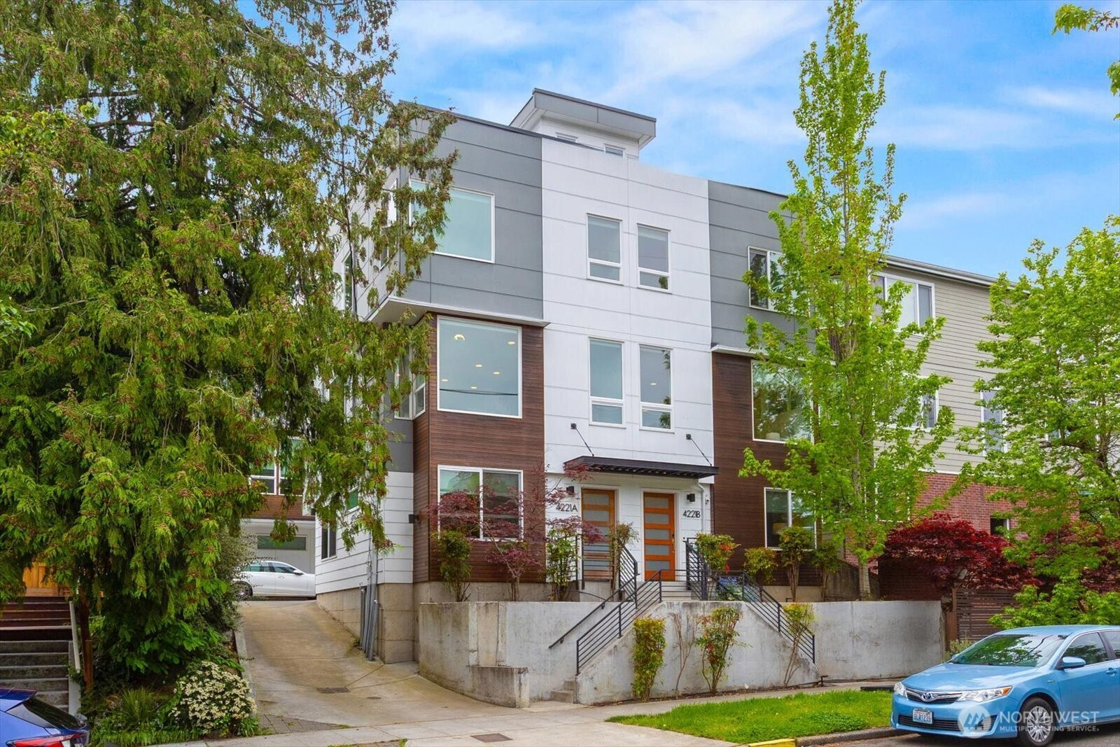 4221 Evanston Avenue N, Seattle, WA 98103