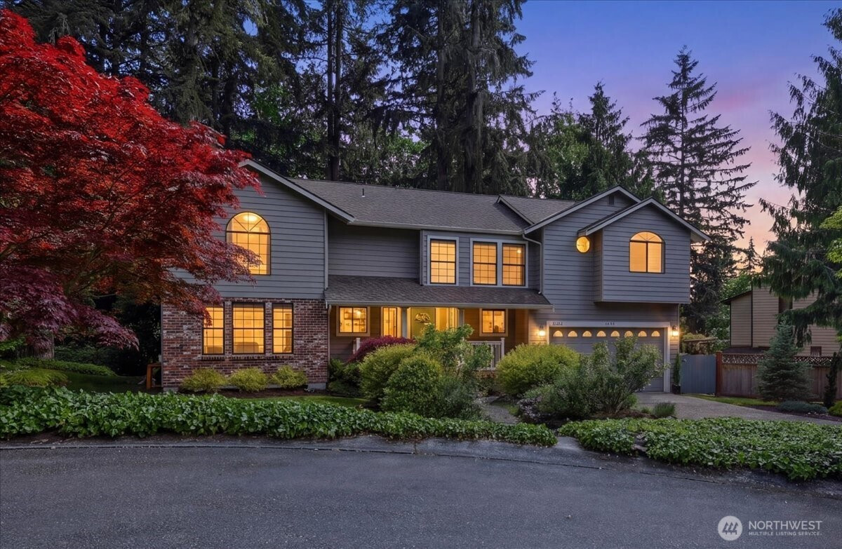 1610 202nd Place SW, Lynnwood, WA 98036