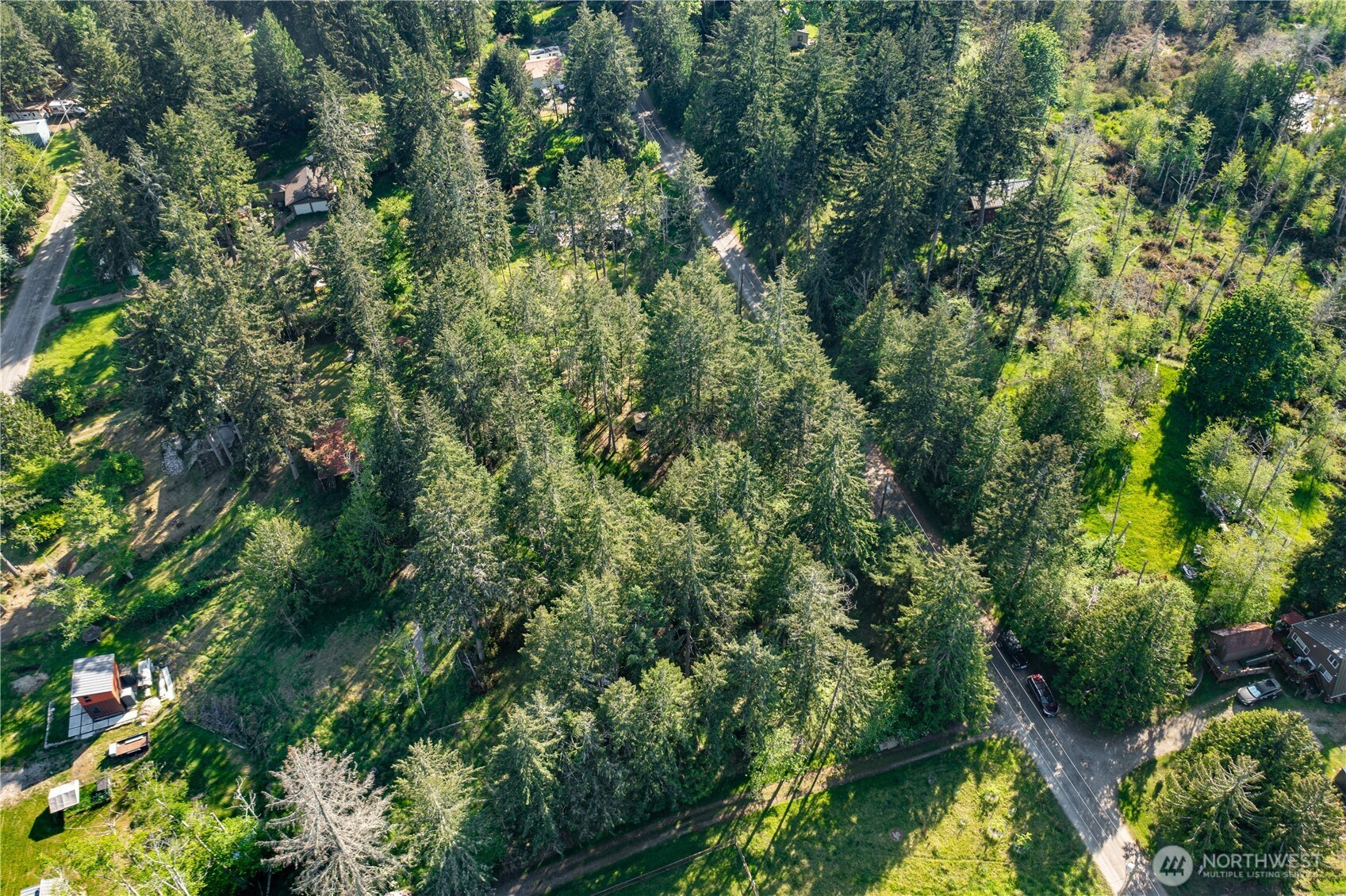 909 E Madrona Boulevard NW, Lakebay, WA 98349