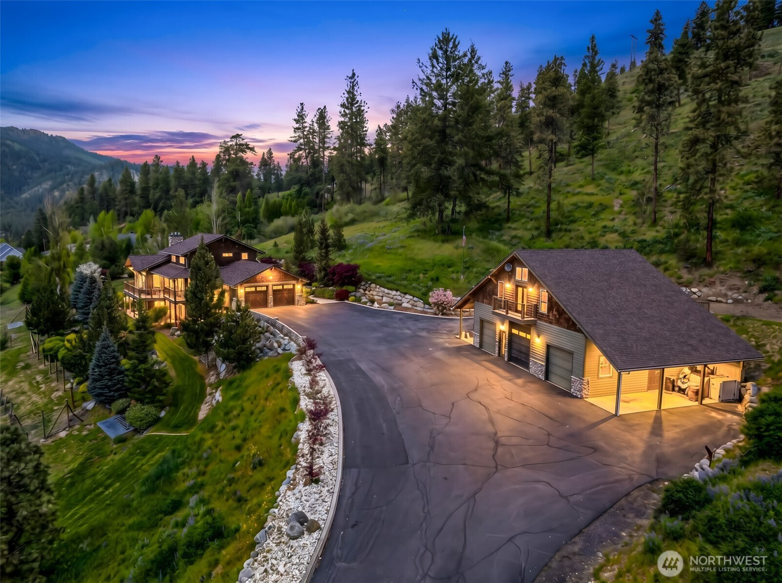10665 North Road, Leavenworth, WA 98825