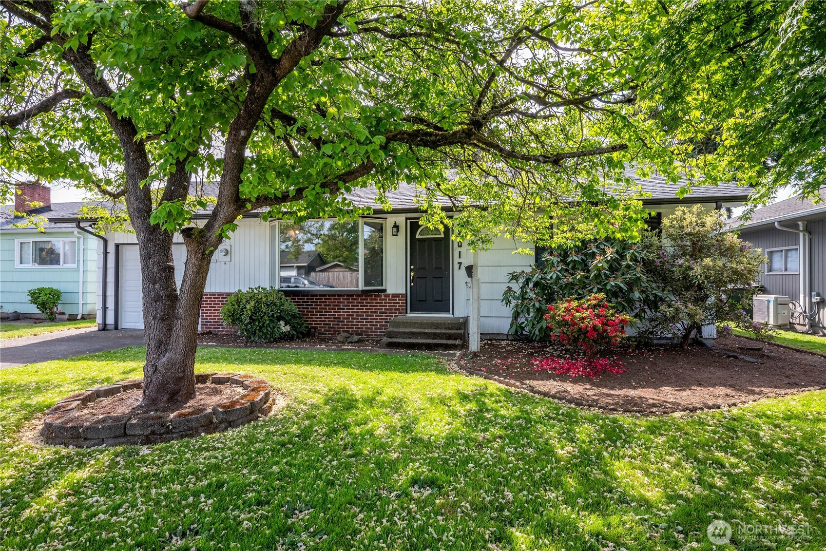 2017 28th Ave, Longview, WA 98632