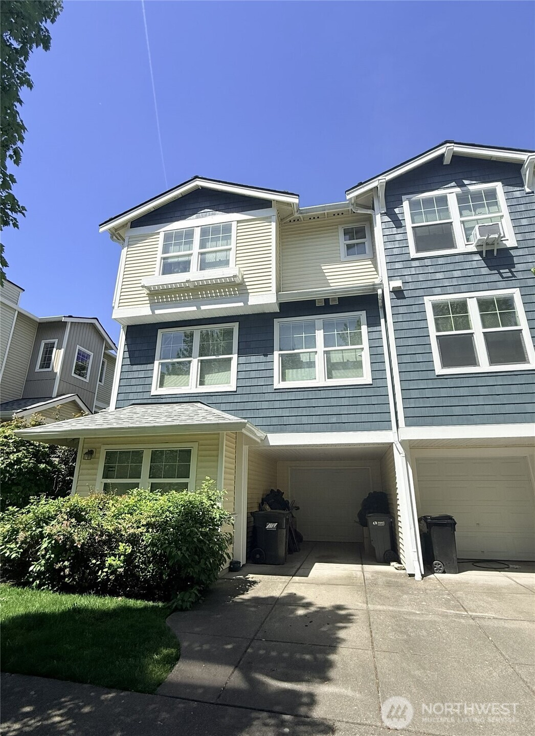 6825 Holly Park Drive S, Seattle, WA 98118