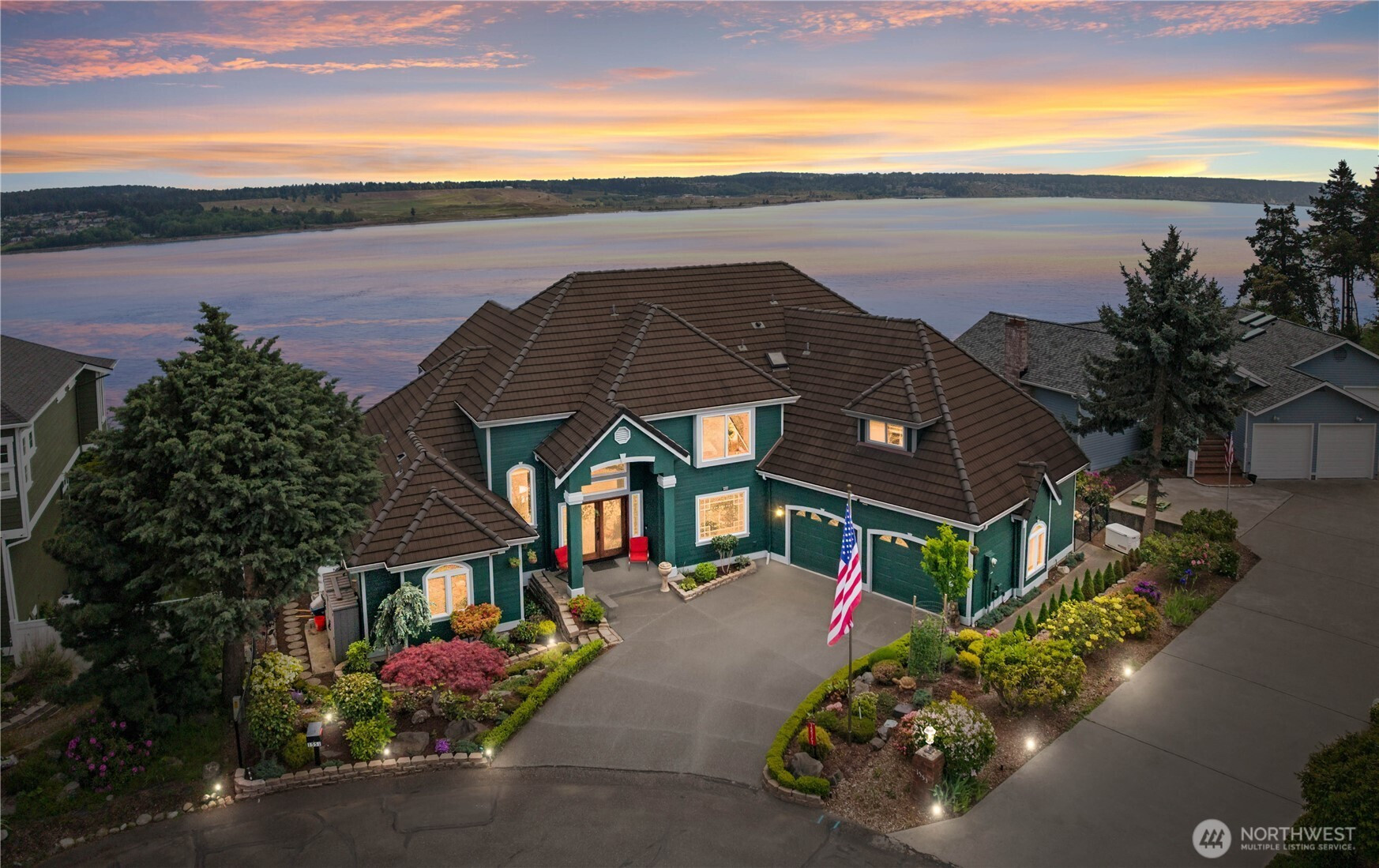 1551 13th Court, Fox Island, WA 98333
